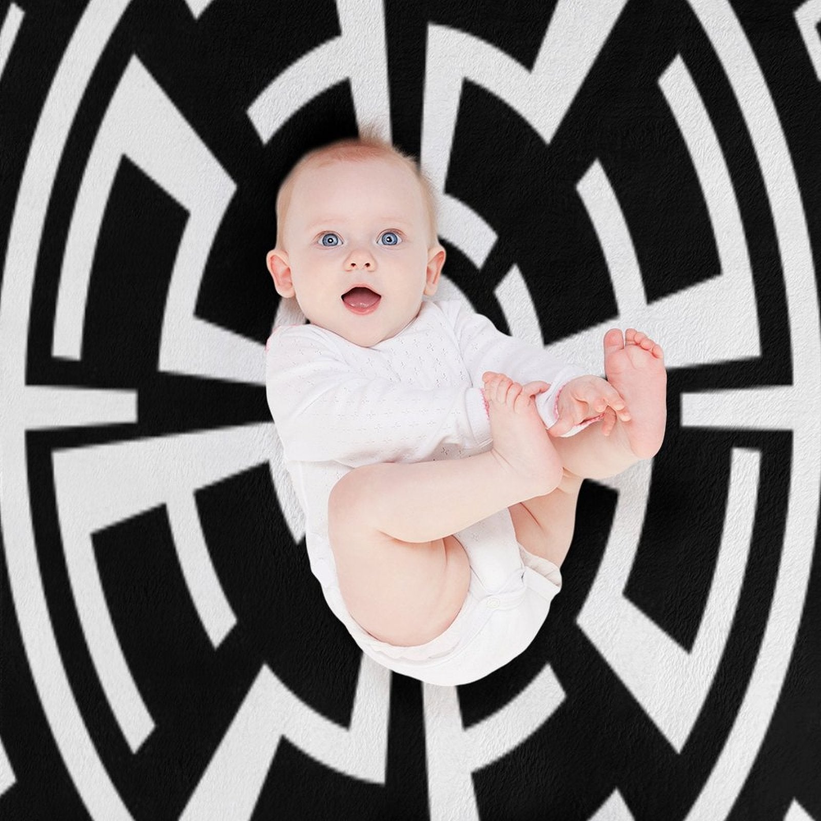 23FT002 - Tekno 23 People Free Tekno Free Party Comfort Throw Blanket