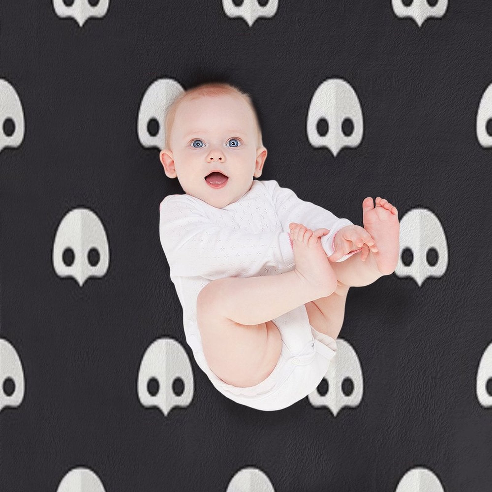 Amaurotine Polka Dots Lightweight Throw Blanket