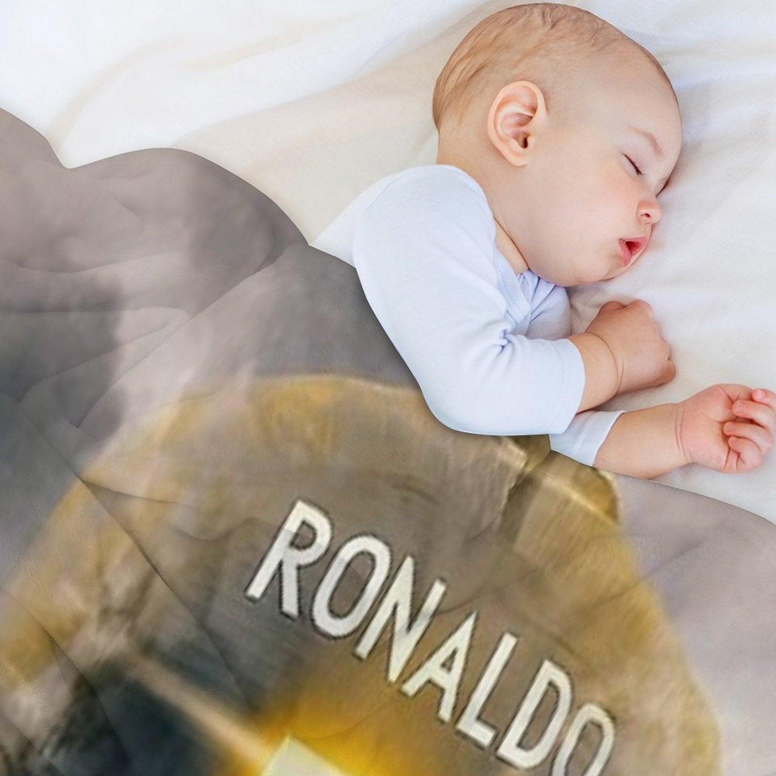 Aesthetic Ronaldo Poster Plush Throw Blanket