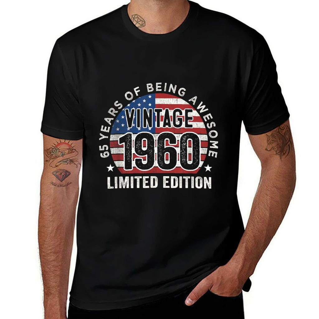 65th Birthday Gifts Men Vintage 1960 65 Years Old USA  Versatile T-Shirt