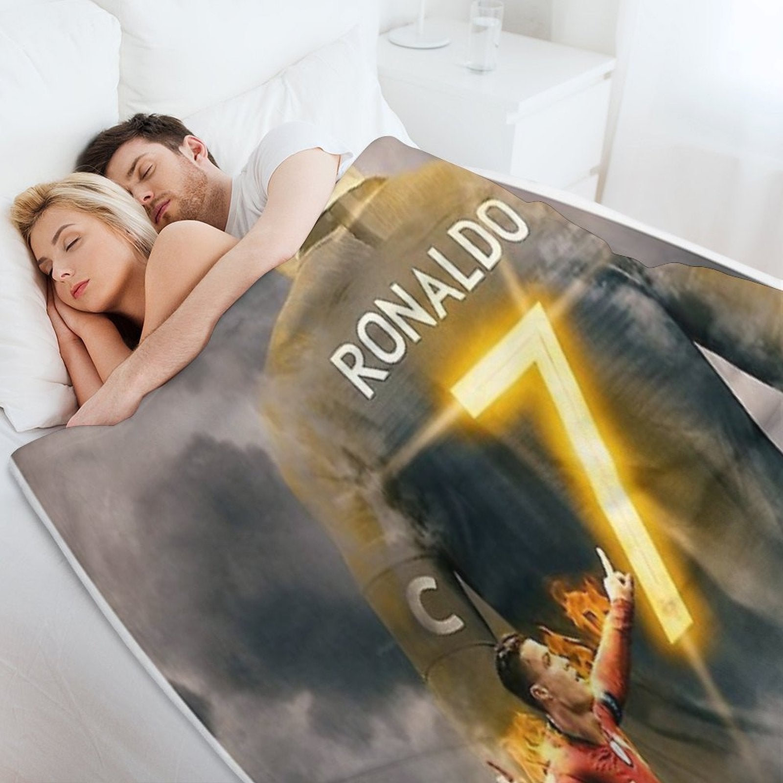 Aesthetic Ronaldo Poster Plush Throw Blanket