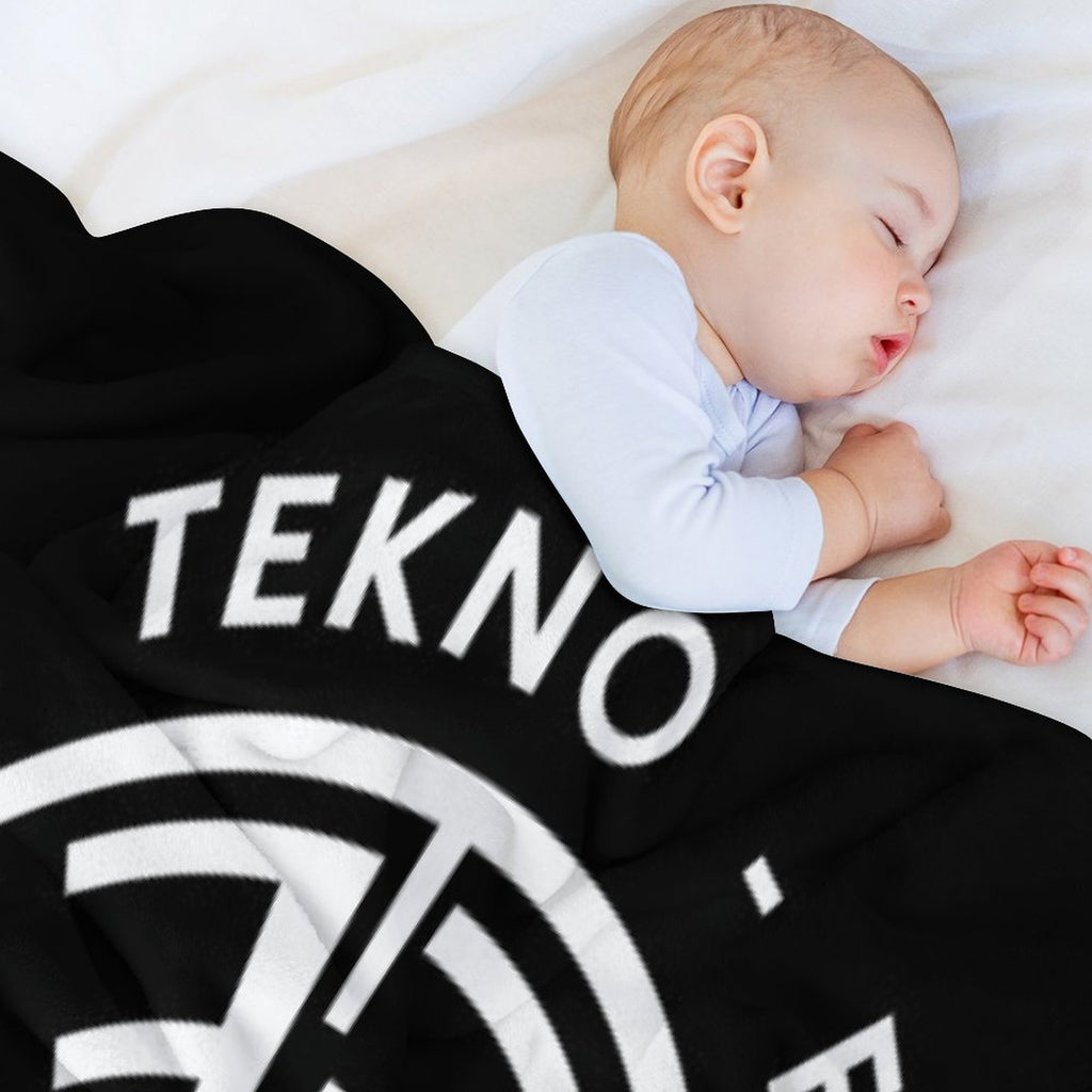 23FT002 - Tekno 23 People Free Tekno Free Party Comfort Throw Blanket