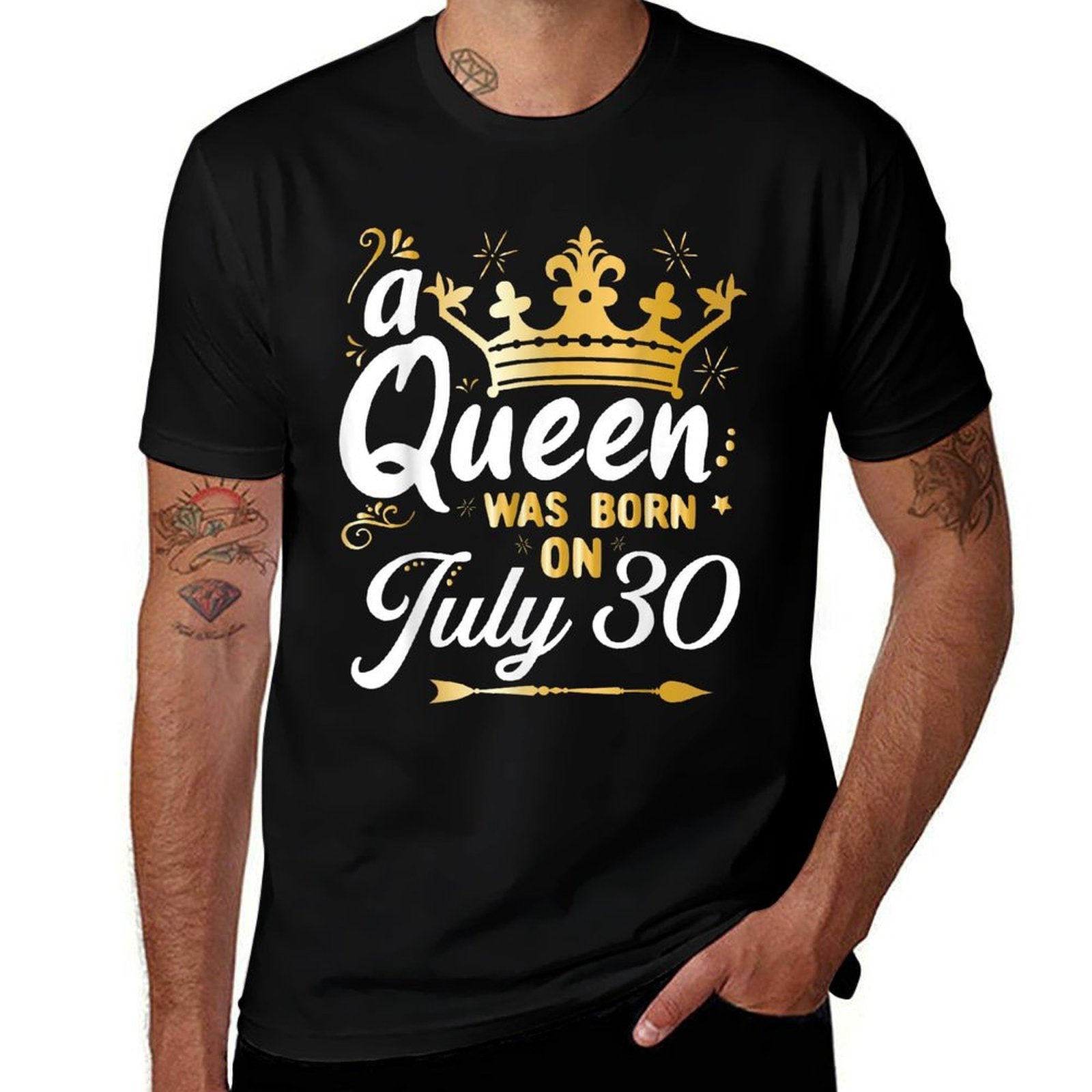 A Queen Was Born on July 30, Cute Girly July 30th Birthday  Quick-drying T-Shirt