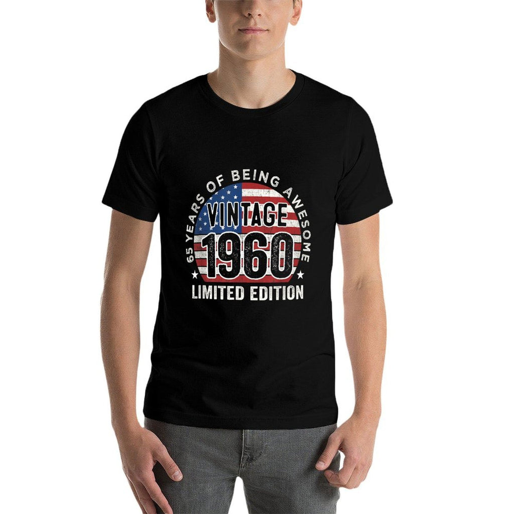 65th Birthday Gifts Men Vintage 1960 65 Years Old USA  Versatile T-Shirt