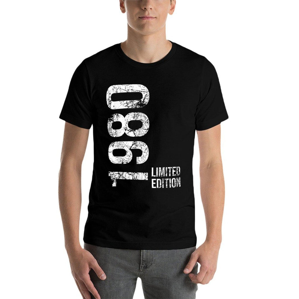 45th Birthday 45 Years Old Man Woman Vintage 1980  Cotton T-Shirt