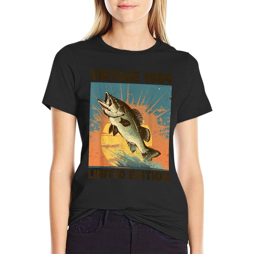 40 Years Old Gift 1984 Fishing Fisherman Fish 40th Birthday  Tagless Design T-Shirt